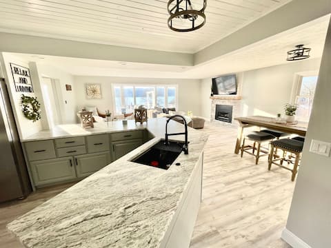 Top Airbnb: Lake View Home: w/ Private Patio, Kayak & Fire Pit in Conesus Lake