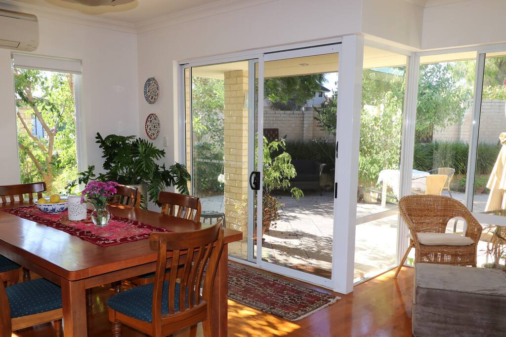 Dining room opening onto courtyard