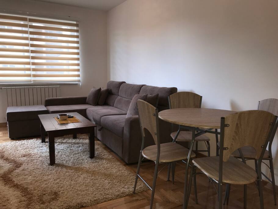 Open plan dining and living room