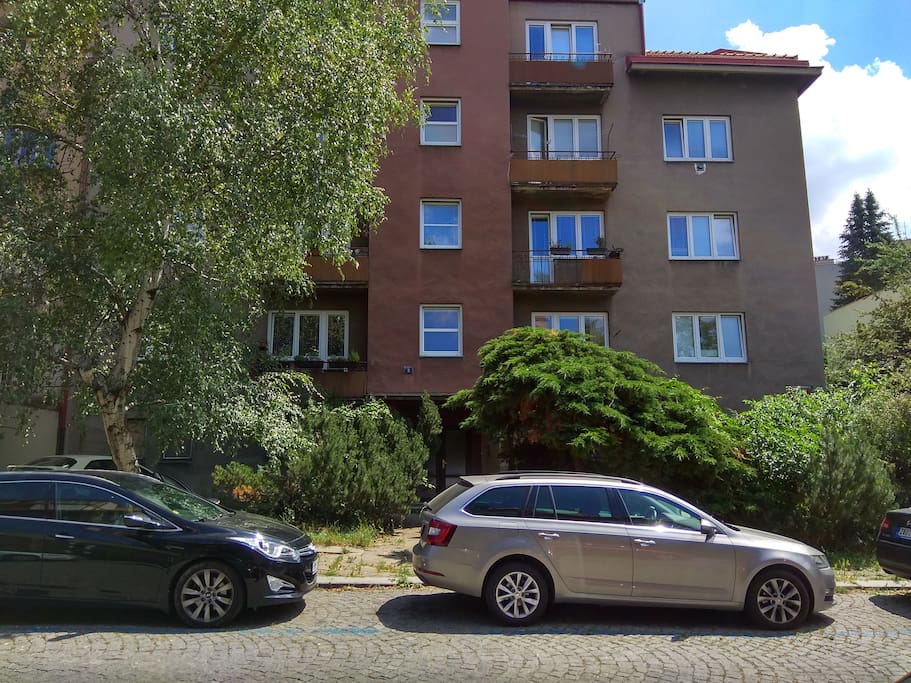 The appartment is located on the first floor
