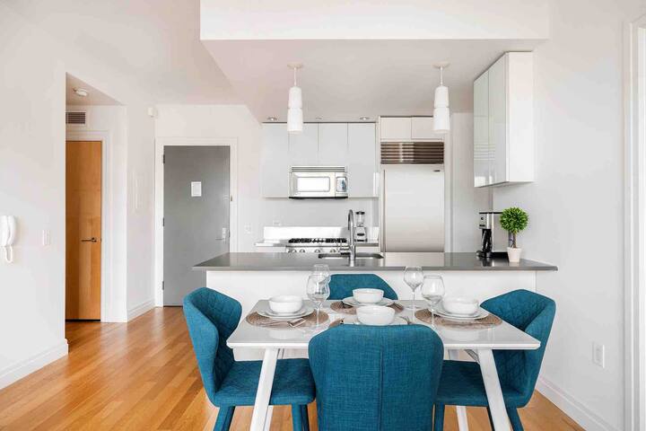 Amazing 2Br Near Times Square & central park~ gallery image 3