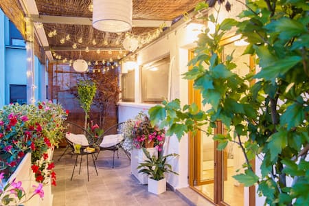 Brand new luxury retreat in the heart of the city!