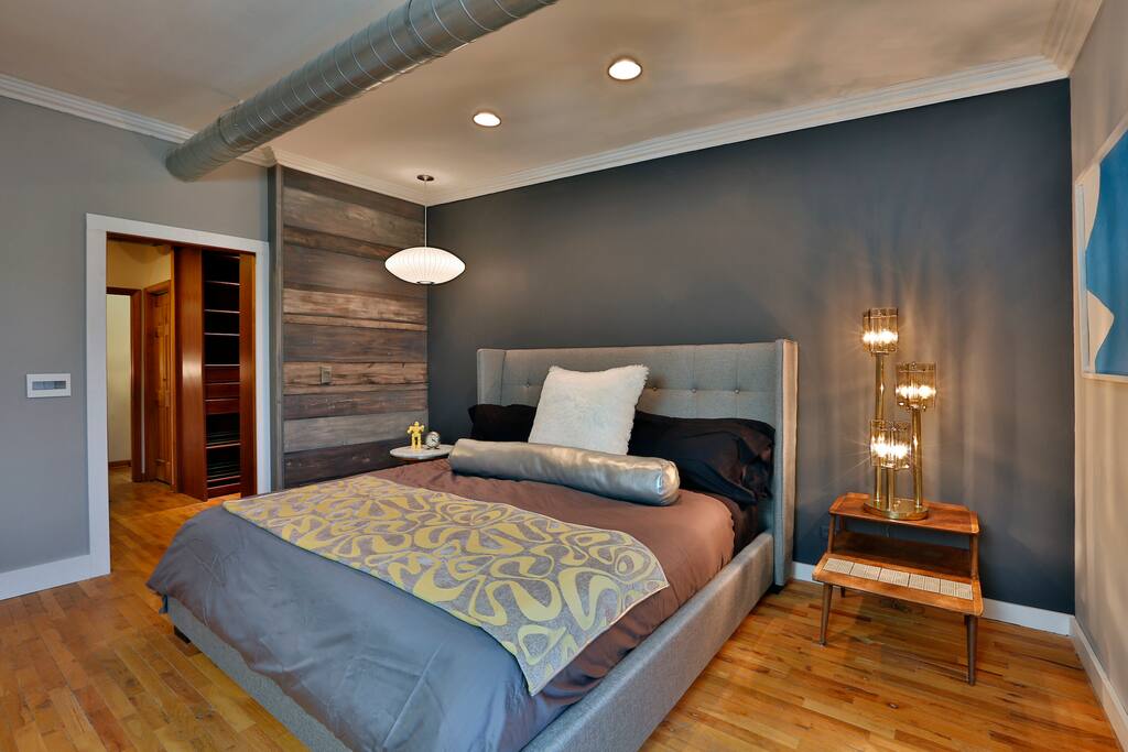 Mod Room.