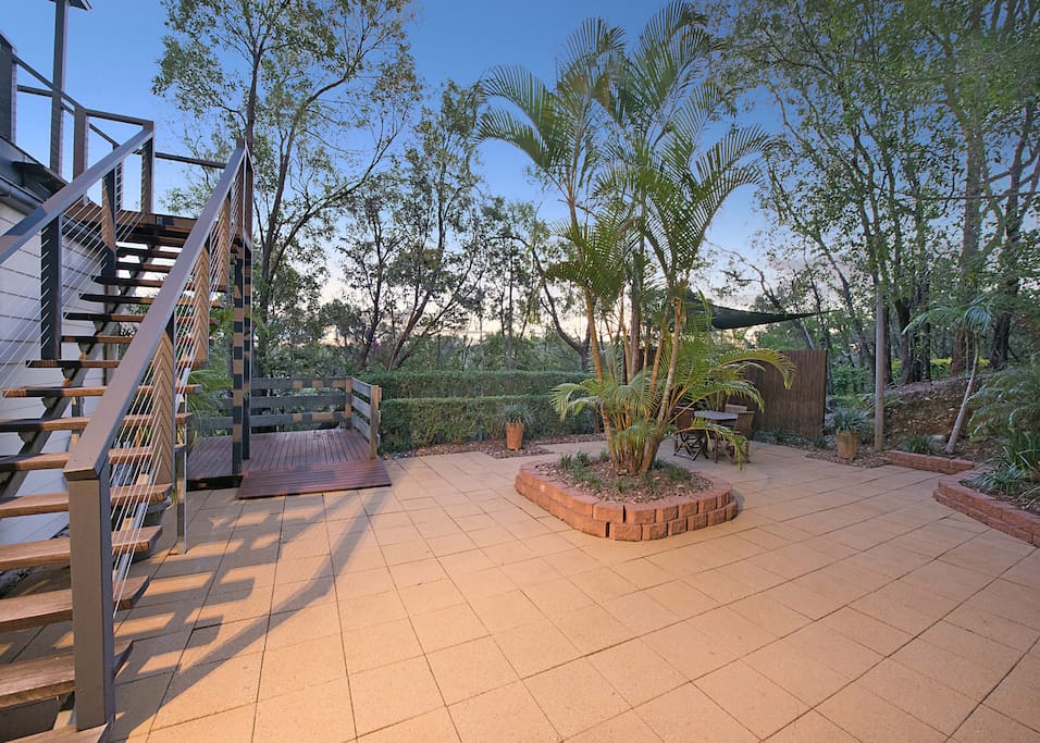Guest courtyard
