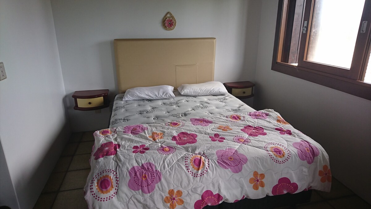 Суит с двойно легло