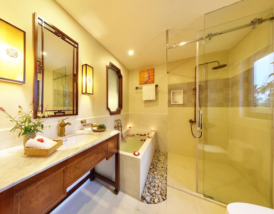 Deluxe King/Twin, Balcony, Bathtub, Rice field view