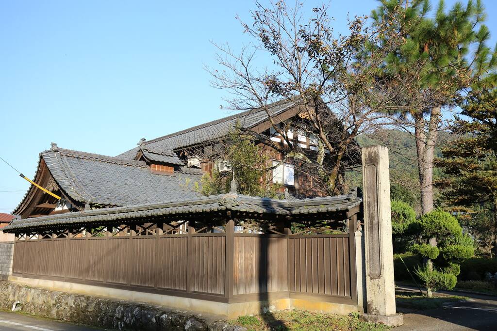 門
