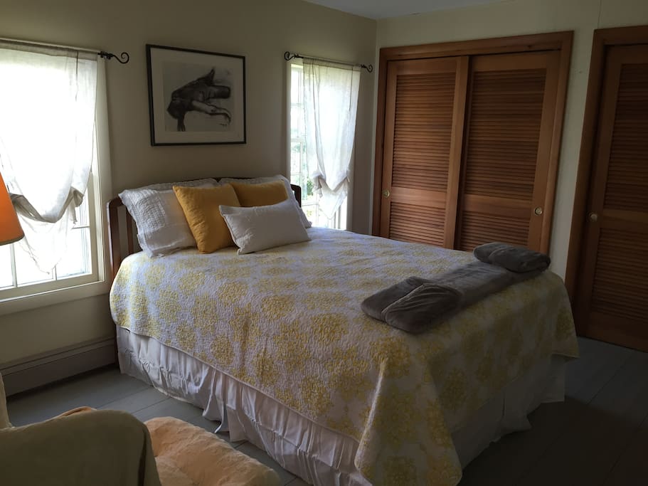 Queen Bed