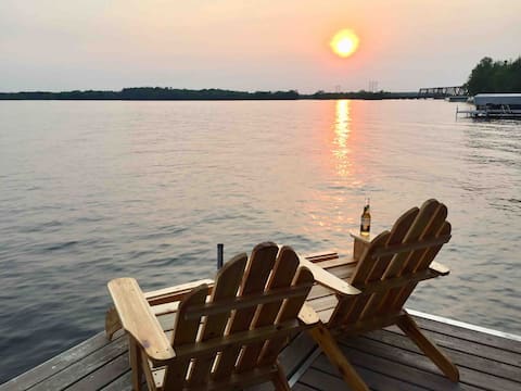 Sunset Pines Retreat- Castle Rock Lake