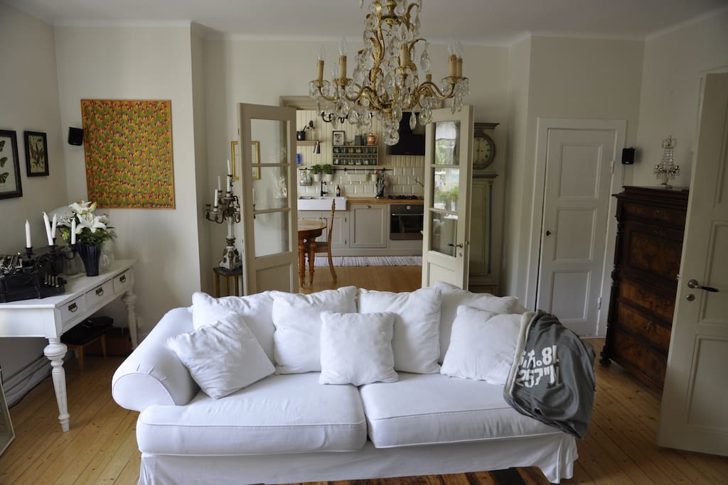 Living room towards the kitchen