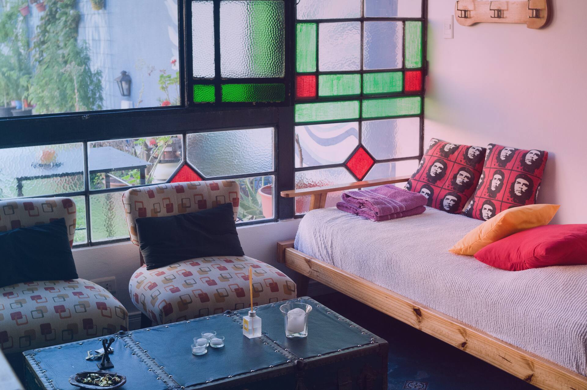Florida and Roja, Loft