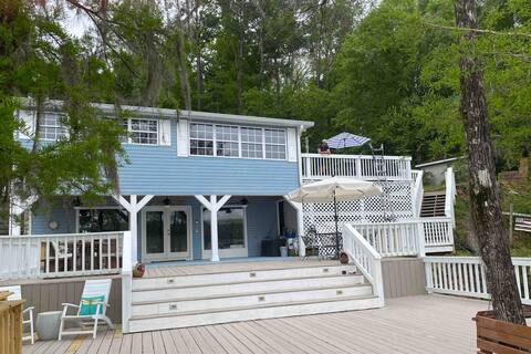 Gorgeous Gantt Lake Retreat - Sunsets & Serenity