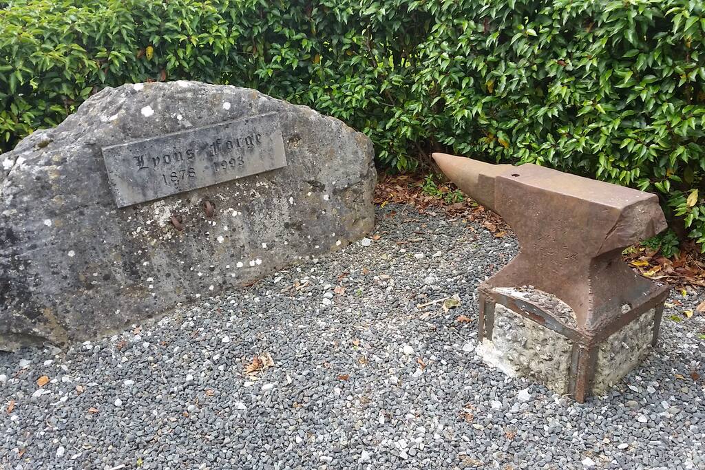 Stone and Anvil used by Blacksmith
