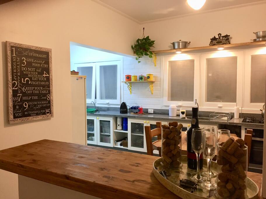 Cozinha americana integrada com a sala