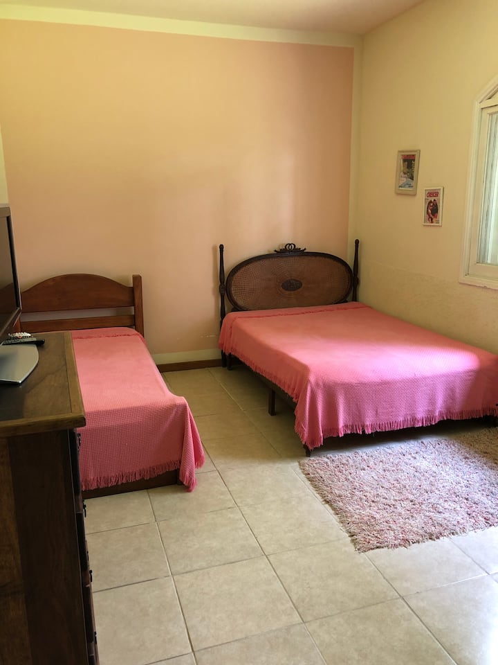 غرفة النوم 1