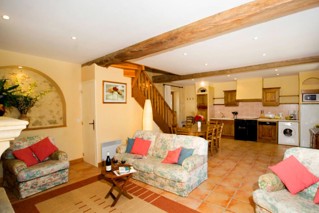 Le Cottage open plan living.