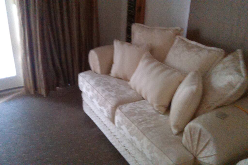 Sitting and TV room