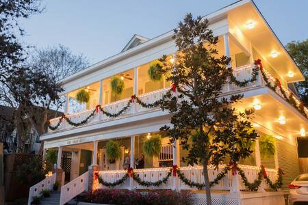 Montrose Studio #5 Free Face Masks and Sanitizer