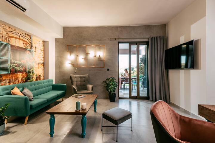 Olvini Villa: View, Pool, BBQ, Garden, Playground gallery image 3