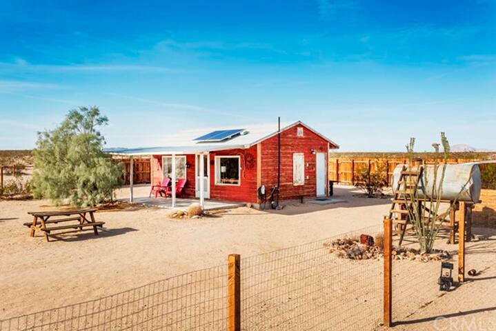 Moonrise Cabin An Off The Grid Getaway Cabins For Rent