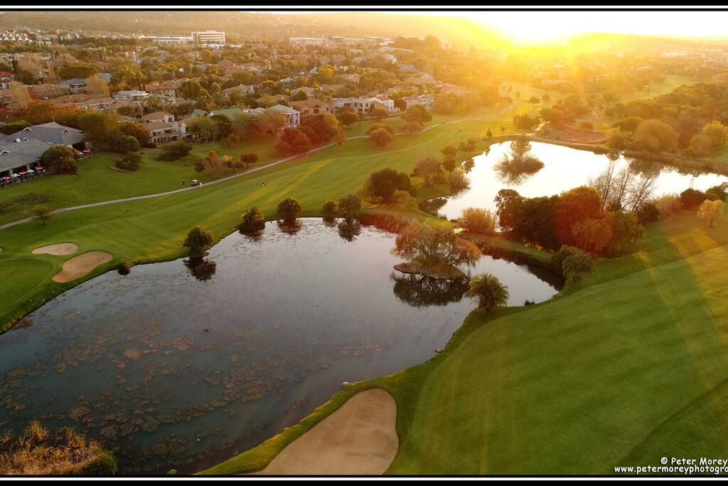 A view from the air of The Woodpecker Inn's location.