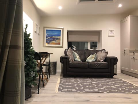 Merlin’s Garden Retreat