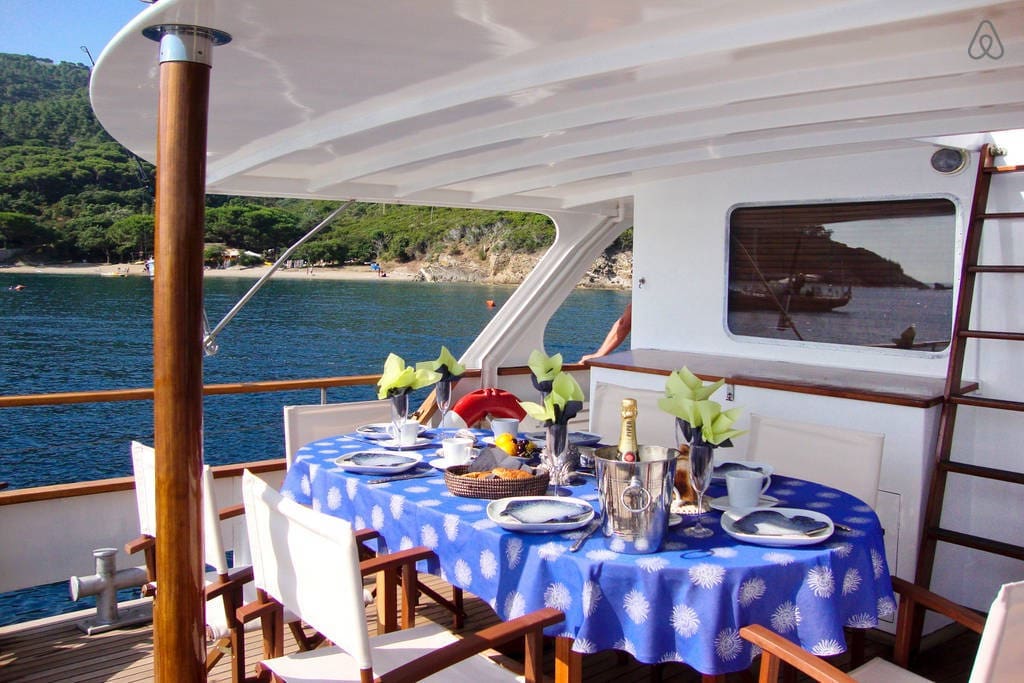 outside dining