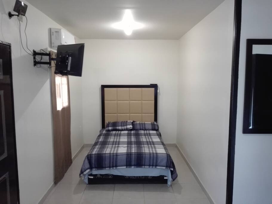 Cama