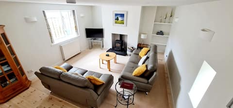 Willow Cottage, luxury, central, free parking