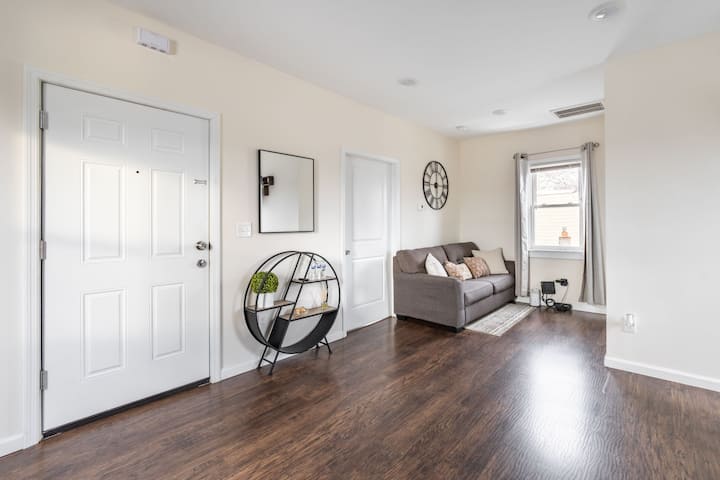 Entire Private Cozy Apt Ewr, Penn Station 15mins - Newark, NJ