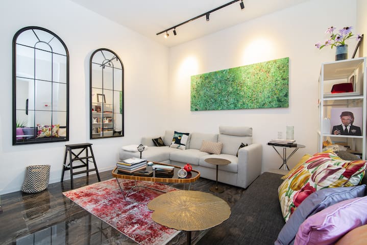 Retro-chic Apartment in Viale XX settembre