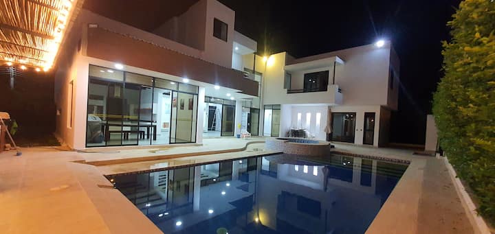 Casa Descanso Lagos Del Peñon - Girardot