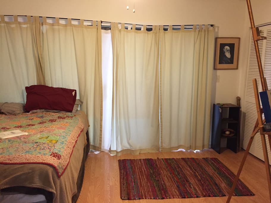 Queen bed