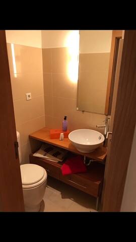 Luxury apartment gallery image 5