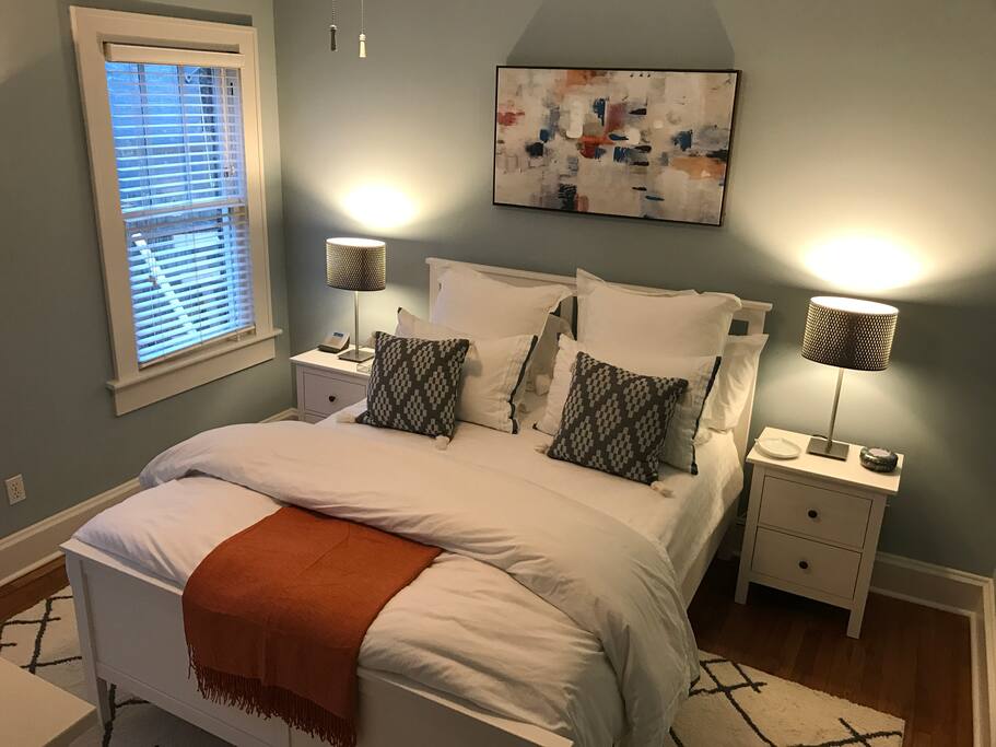 Guest bedroom on main level with Queen bed.
