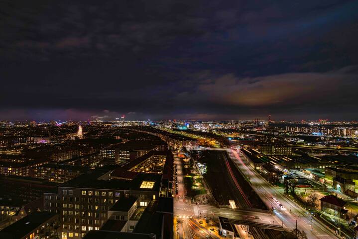 Top 5% city center 133m2 rare skyline view gallery image 4