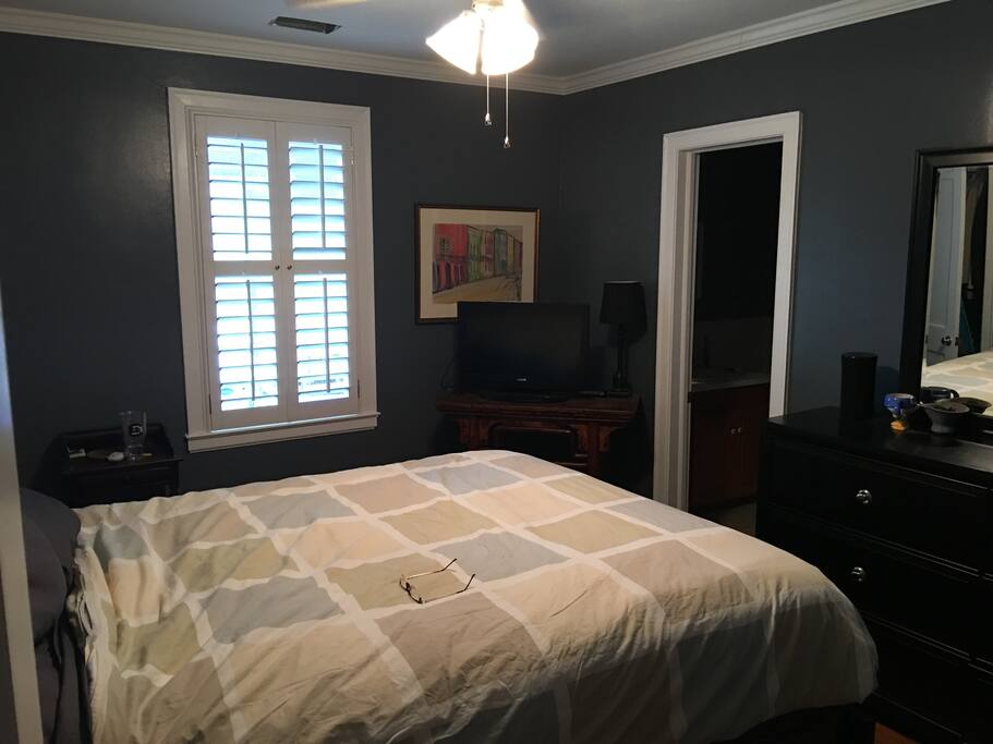 Queen master bed.