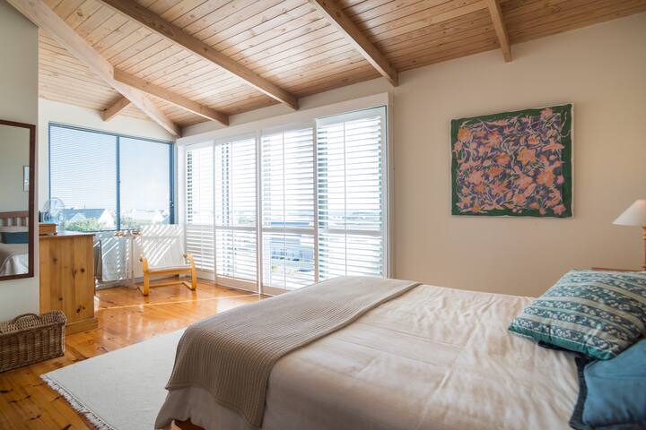 Baleen Sound at the sea – Kommetjie gallery image 4