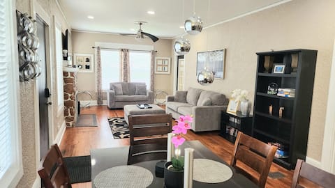 Beautiful! Beach Bungalow. NO CHORE checkout!