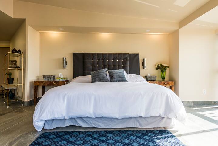 “Artful Comfort in the Heart of Lomas W Balcony” gallery image 5