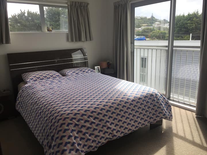 ห้องนอนใหญ่