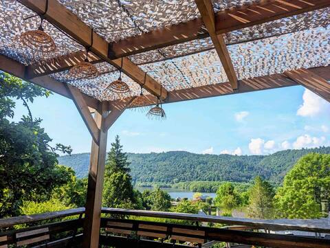 ***CHALET with views of Lake Chambon and Sancy
