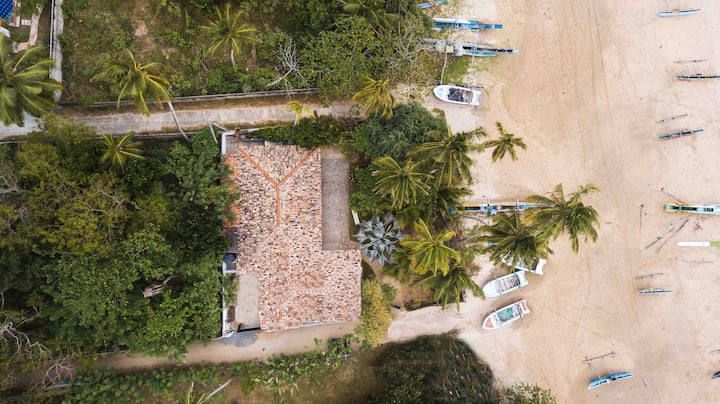 Mawella Beach Villa: Airbnb in Sri Lanka