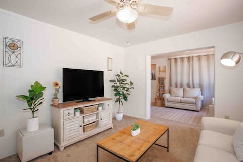 Top performing Airbnb: Great Central Location, Large Private Backyard in Tucson
