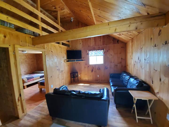 Northern Maine Large Cabin 4 | Wifi • Kitchen • Ac - Fort Kent, ME