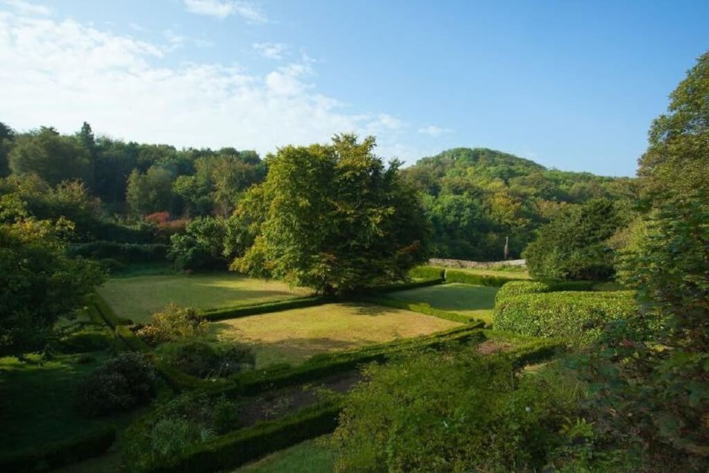 Walled Gardens