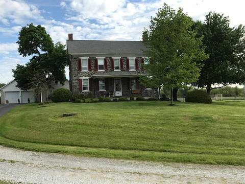 Civil War Farm House w/Heated (seasonal) Pool
