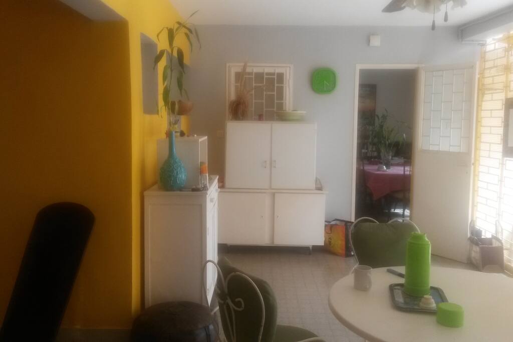 veranda ombragée et aérée