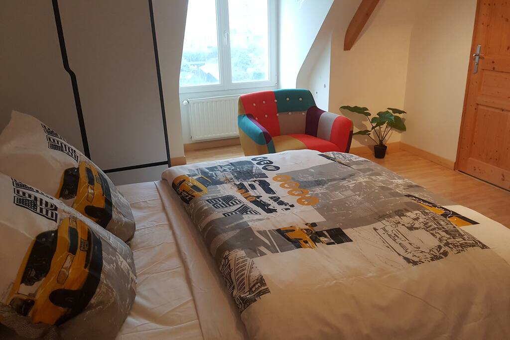 Chambre 1 avec 1 frigo, vue mer, salle de bains privative, WC indépendant