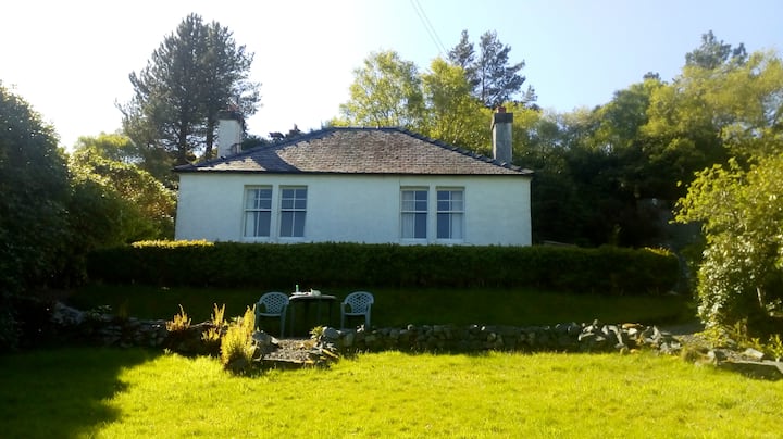 Double Bedroom in Secluded Townhouse  Cottage